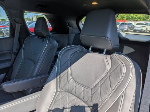 Used 2025 INFINITI QX60 Autograph w/ Cargo Package AWD/4WD image 31