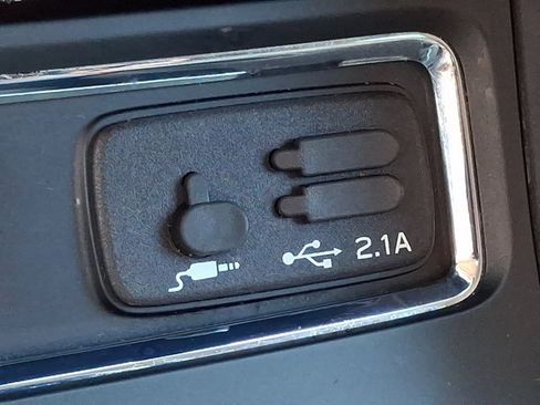 Used 2019 Subaru Ascent Premium AWD/4WD image 27