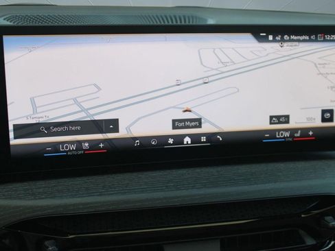 Used 2026 BMW 330i Sedan w/ M Sport Package image 26