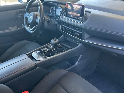 Certified 2024 Nissan Rogue S FWD image 16