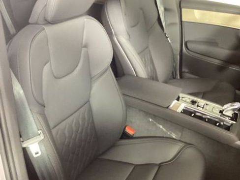 New 2026 Volvo XC90 B5 Plus w/ Protection Package image 20