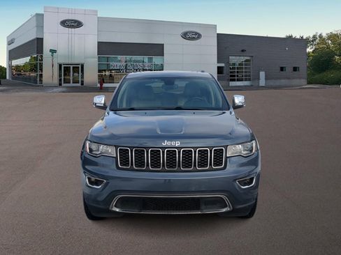 Used 2020 Jeep Grand Cherokee Limited image 3
