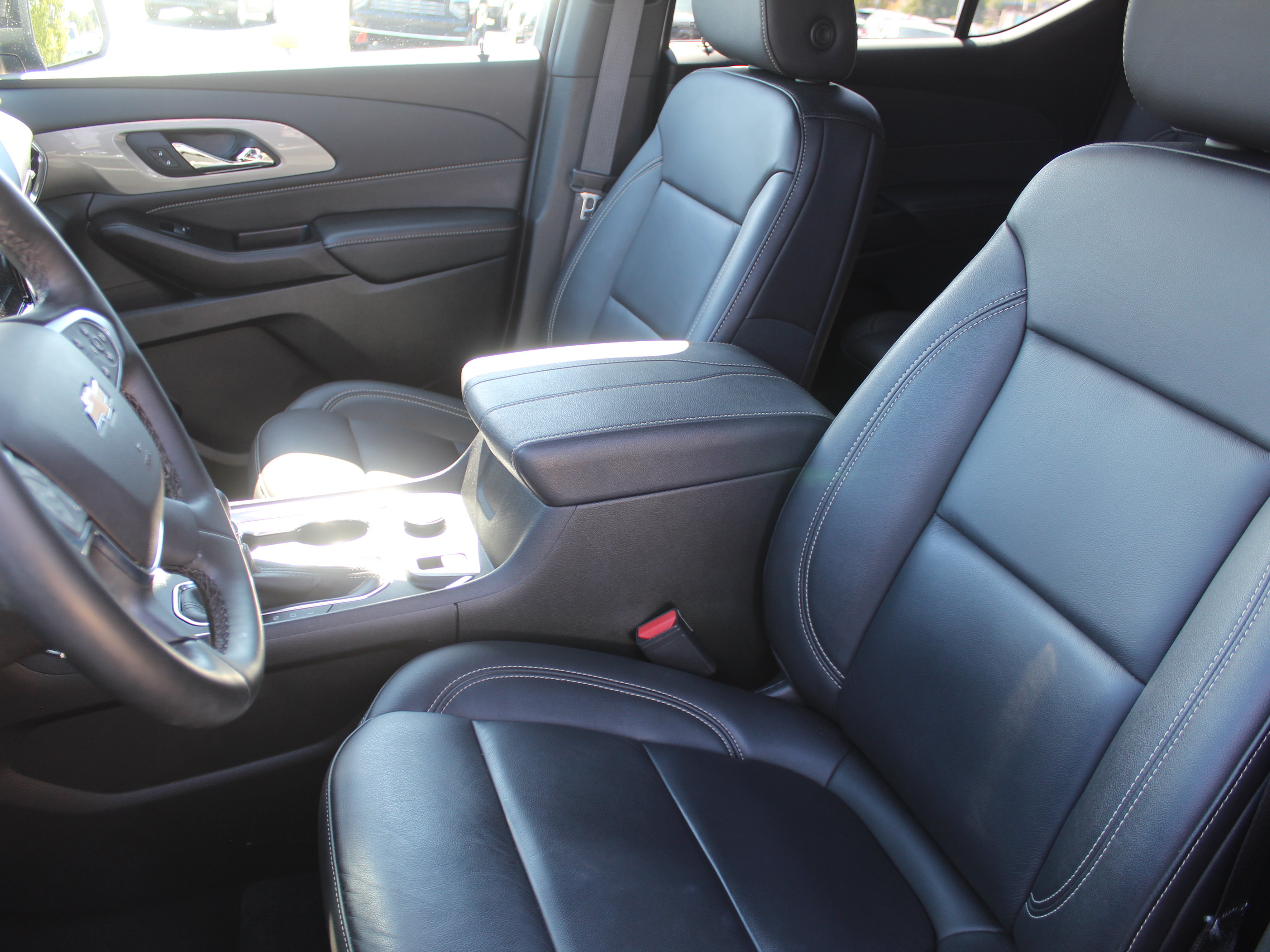 Used 2023 Chevrolet Traverse LT AWD/4WD image 13