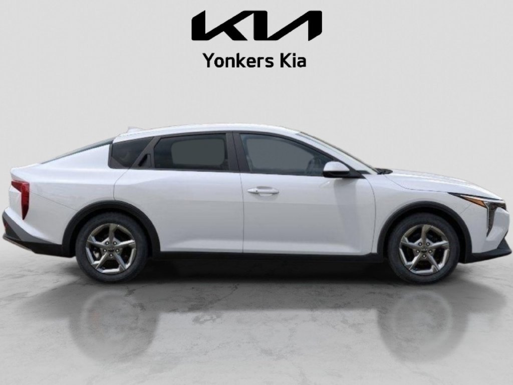 Used 2026 Kia K4 FWD image 7
