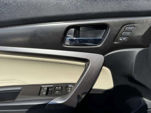 Used 2017 Honda Accord EX-L image 18