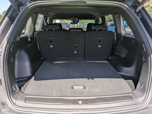 New 2025 Jeep Grand Cherokee Limited w/ Black Appearance Package image 11