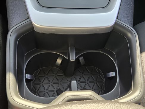 Certified 2025 Toyota RAV4 LE image 16