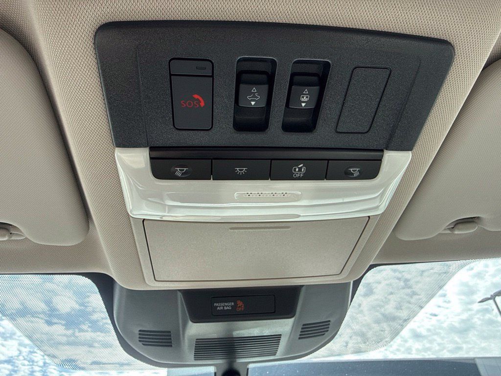 Certified 2026 Nissan Rogue SV w/ SV Premium Package AWD/4WD image 18