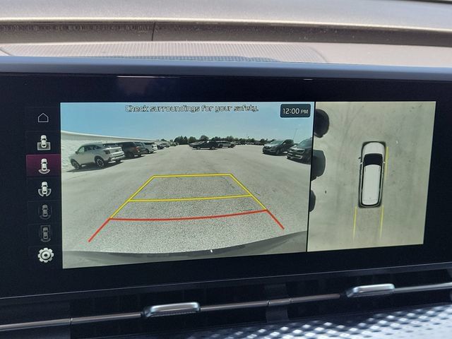 Certified 2024 Kia Carnival SX Prestige FWD image 32
