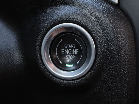 Used 2019 Chevrolet Silverado 1500 LTZ image 12