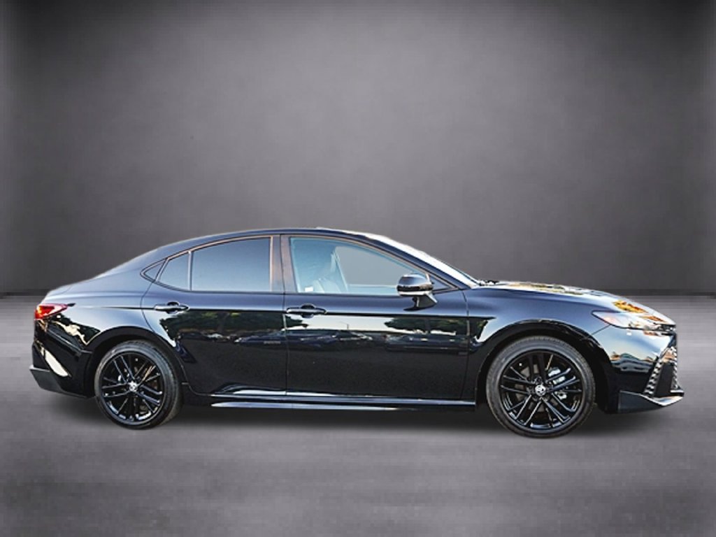 Used 2026 Toyota Camry SE w/ Convenience Package FWD image 3
