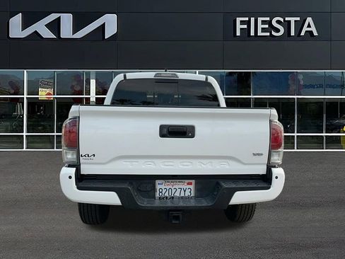 Used 2023 Toyota Tacoma TRD Off-Road w/ Technology Package image 5