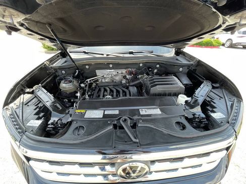 Used 2021 Volkswagen Atlas SEL FWD image 34