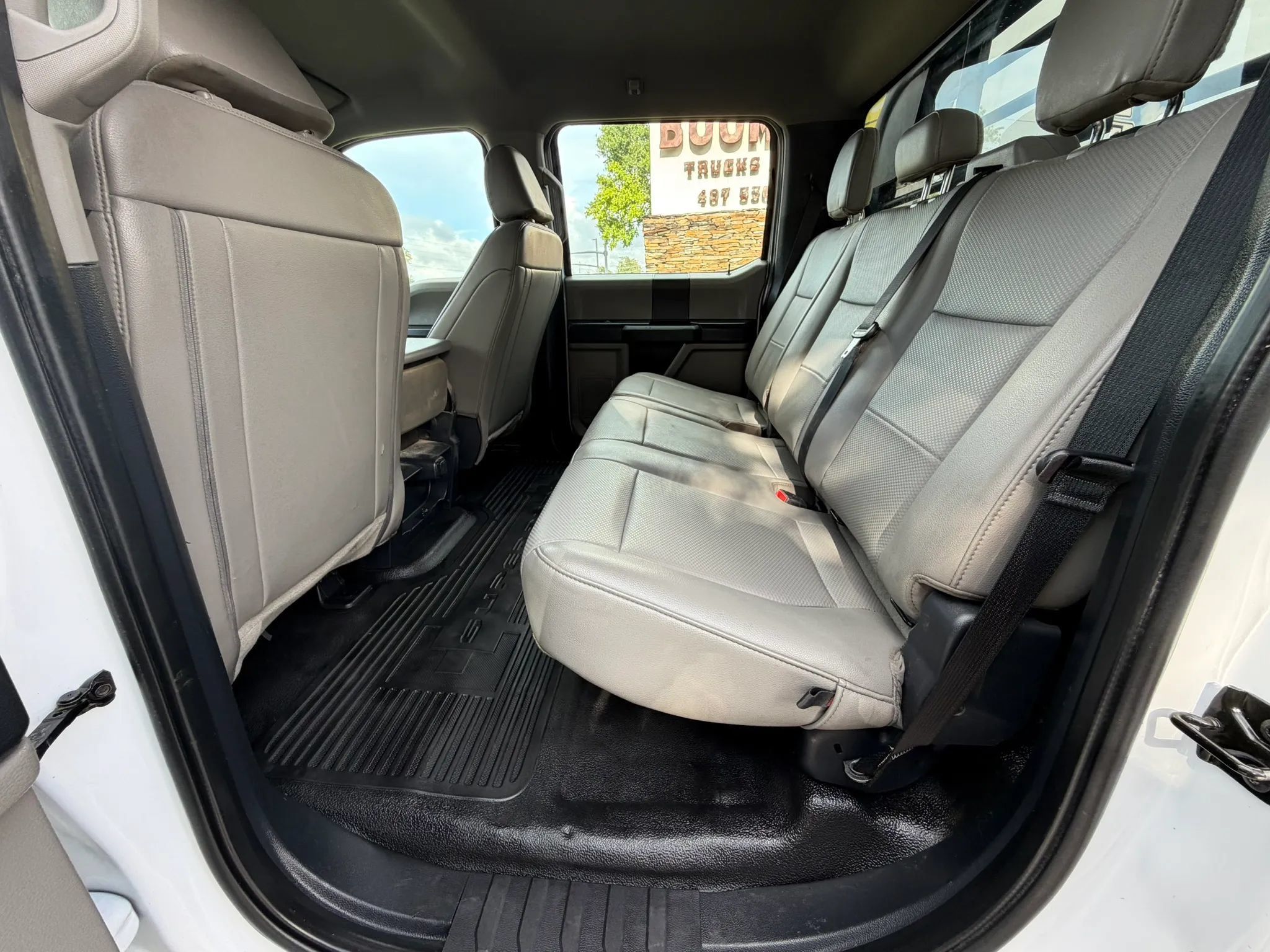 Used 2022 Ford F350 XL w/ Power Equipment Group AWD/4WD image 15