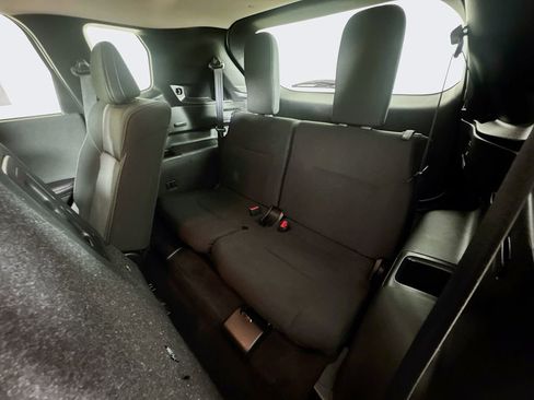 Used 2024 Mitsubishi Outlander ES image 29