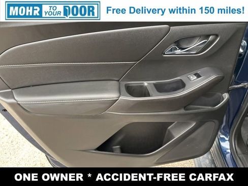 Used 2022 Chevrolet Traverse LT w/ LT Premium Package image 34