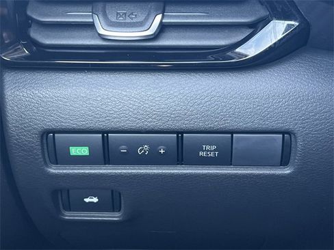 Certified 2025 Nissan Sentra SV image 10