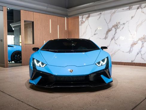 Used 2023 Lamborghini Huracan Tecnica RWD image 2
