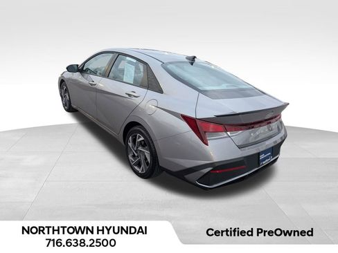Certified 2025 Hyundai Elantra Sport image 13