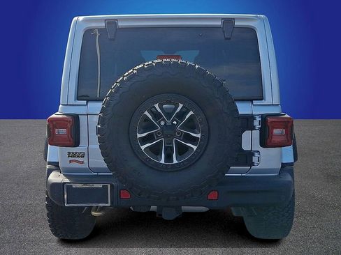 Used 2024 Jeep Wrangler Unlimited Rubicon 392 AWD/4WD image 5