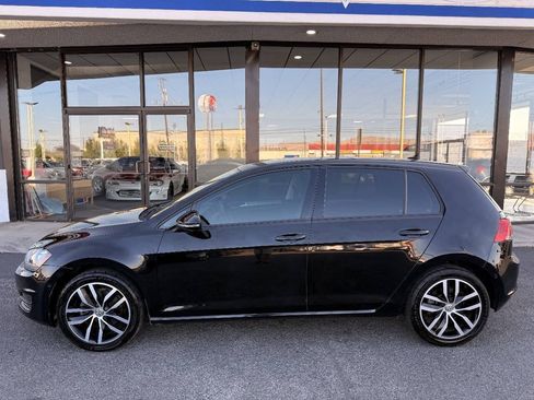 Used 2016 Volkswagen Golf S FWD image 2