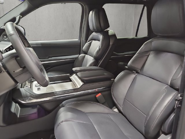 New 2027 Lincoln Navigator L Reserve AWD/4WD image 12