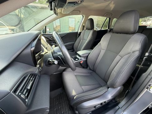 Used 2025 Subaru Outback Premium w/ Popular Package #1A AWD/4WD image 12