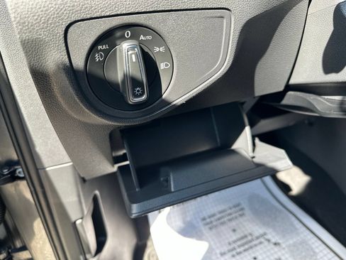 Used 2019 Volkswagen Atlas SEL Premium AWD/4WD image 18