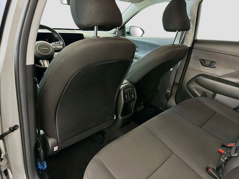 Used 2025 Hyundai Kona SEL image 27