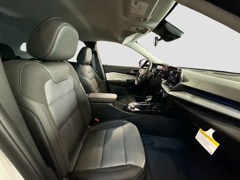 New 2026 Chevrolet Trax LT w/ Driver Confidence Package image 27