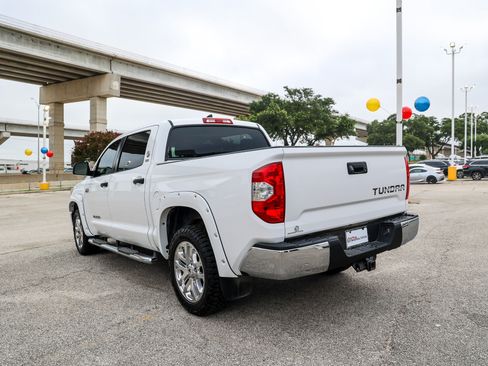 Used 2021 Toyota Tundra SR5 w/ SR5 Leather Package RWD image 9