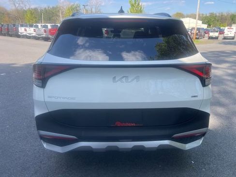 Used 2023 Kia Sportage EX AWD/4WD image 5