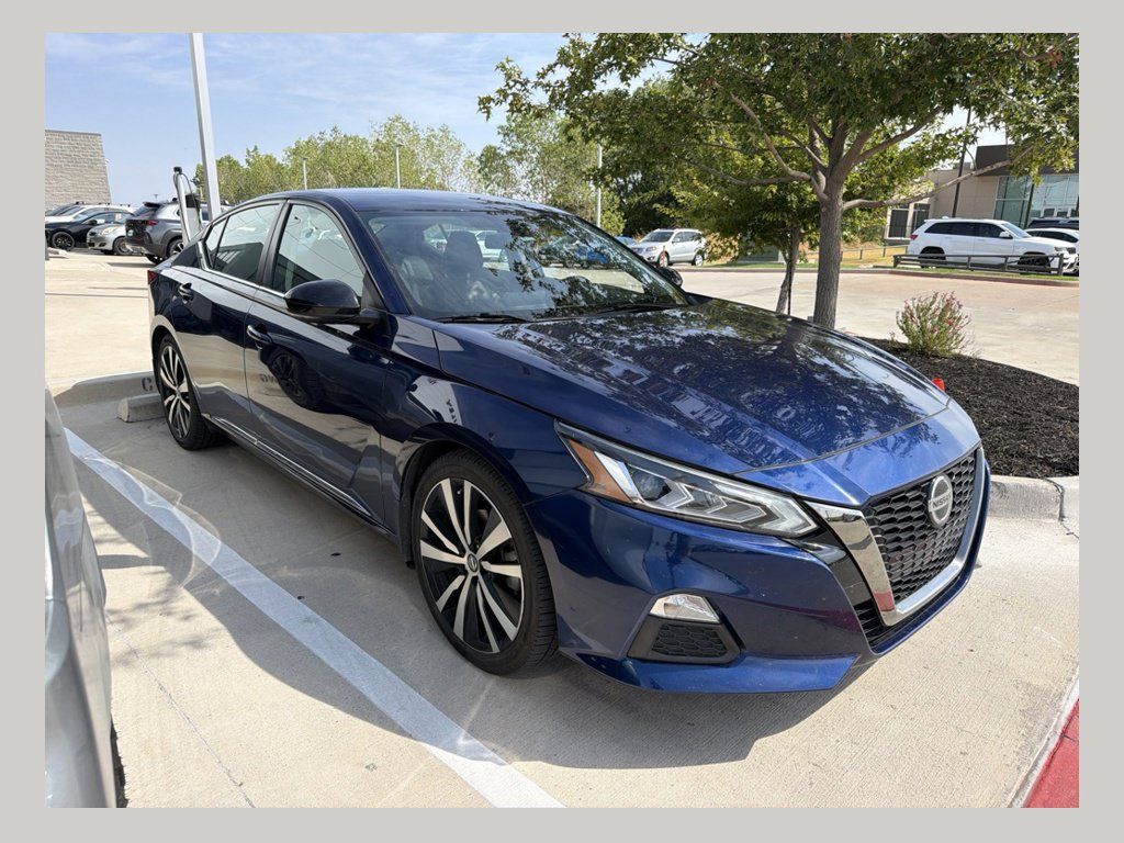 Used 2021 Nissan Altima 2.0 SR FWD image 1