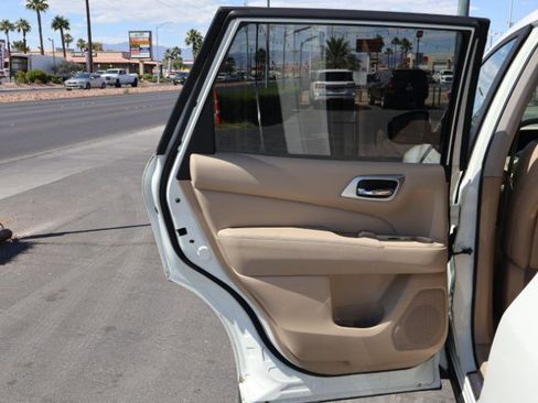 Used 2013 Nissan Pathfinder SL w/ Trailer Tow Pkg FWD image 21