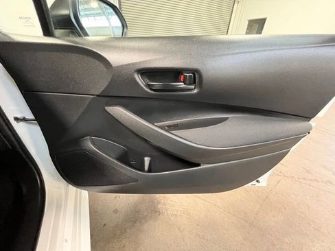 Used 2023 Toyota Corolla LE image 11