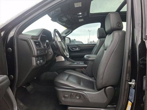 Used 2022 Chevrolet Suburban LT w/ LT Signature Plus Package AWD/4WD image 17