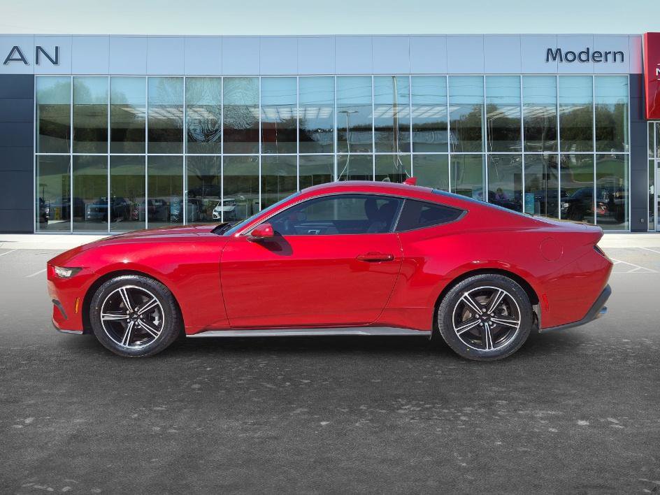 Used 2024 Ford Mustang Coupe RWD image 7