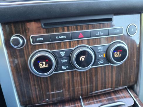 Used 2017 Land Rover Range Rover HSE image 19