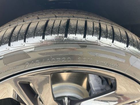 Used 2021 Chevrolet Camaro LT w/ RS Package image 31