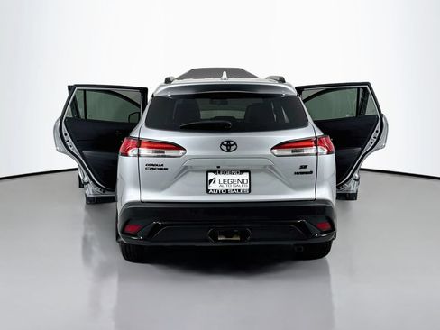 Used 2024 Toyota Corolla Cross AWD Hybrid image 23