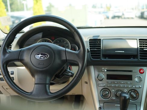 Used 2006 Subaru Legacy 2.5i Limited AWD/4WD image 15