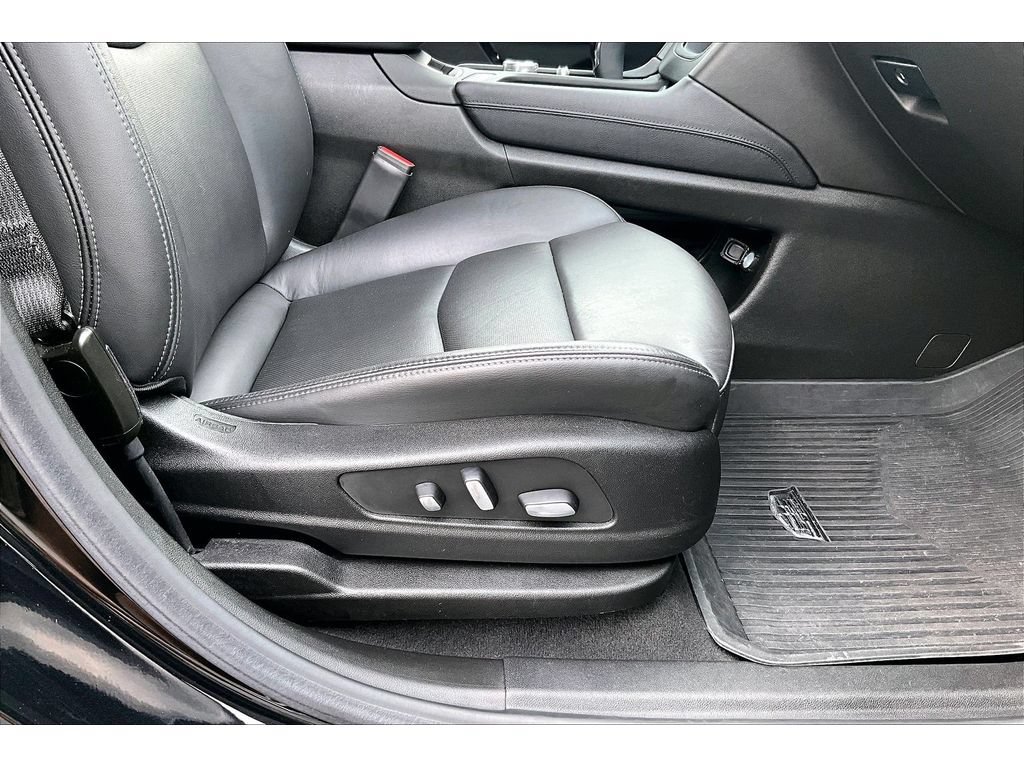 Used 2024 Cadillac XT6 Sport w/ LPO, Floor Liner Package AWD/4WD image 45