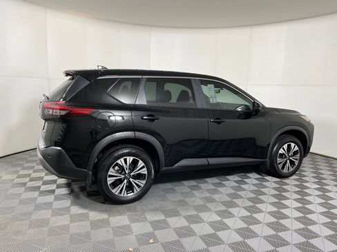 Used 2023 Nissan Rogue SV image 19