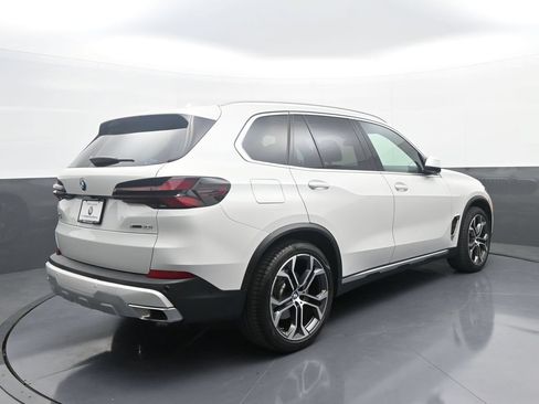 New 2026 BMW X5 xDrive40i AWD/4WD image 7