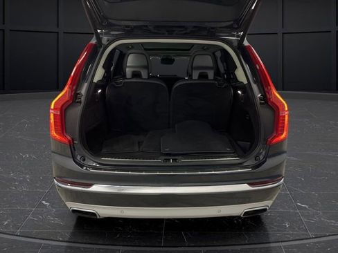 Used 2021 Volvo XC90 T8 Inscription Expression w/ Advanced Package image 16