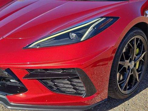 Used 2021 Chevrolet Corvette Stingray Premium Cpe w/ Z51 Performance Package image 11