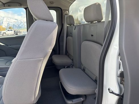 Used 2019 Nissan Frontier S image 22