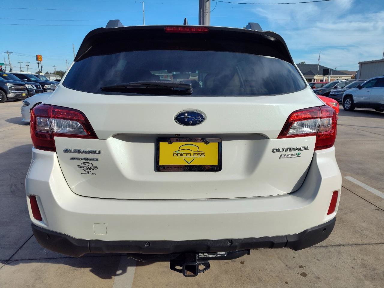 Used 2017 Subaru Outback 2.5i Limited AWD/4WD image 5