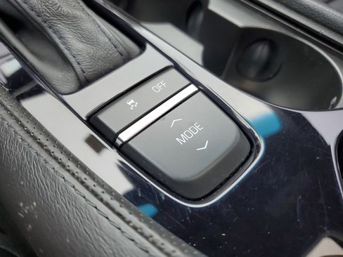 Used 2018 Cadillac CTS Luxury image 30