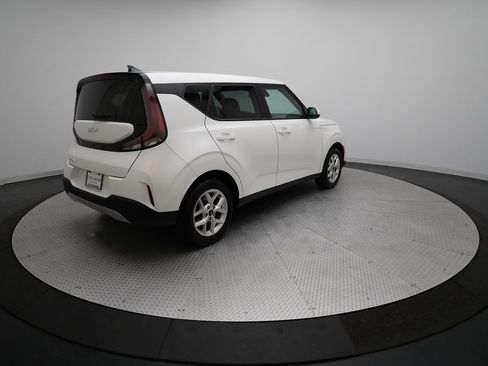 Certified 2023 Kia Soul LX w/ LX Technology Package image 34